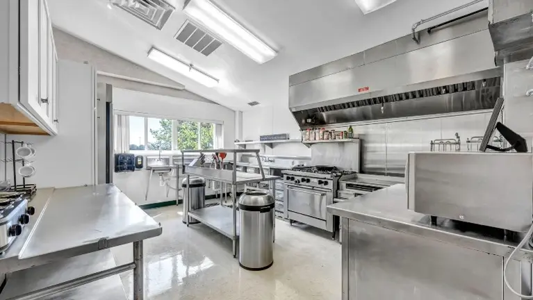 Penthouse Chef's Kitchen