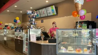 Profitable Baskin-Robbins Franchise, Great location, newer remodel