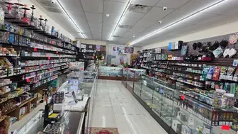 Smoke Shop Prime Location