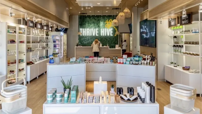 Beautiful custom $220k build out | Selling for $89k