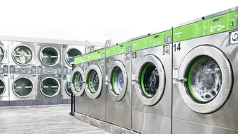 High-Income Laundromat|$500K Revenue|Semi-Absentee|Prime Location