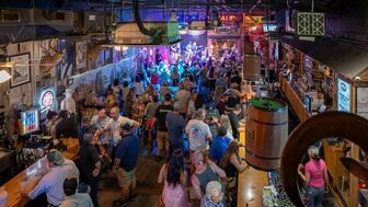 Fort Myers Bar and Grill Restaurant for Sale with Full Bar, 6,000 SF
