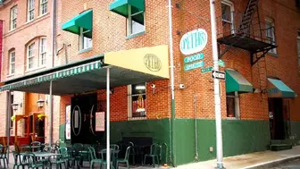 American Restaurant & Bar For Sale