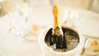 Established Restaurant With Liquor License For Sale!