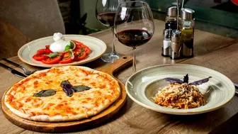 Established Italian Restaurant & Pizzeria with Loyal Customer Base in