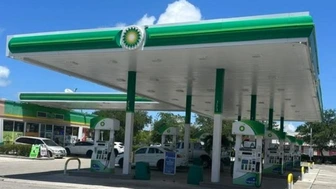 High Volume Branded Gas Station & C-Store in Miami