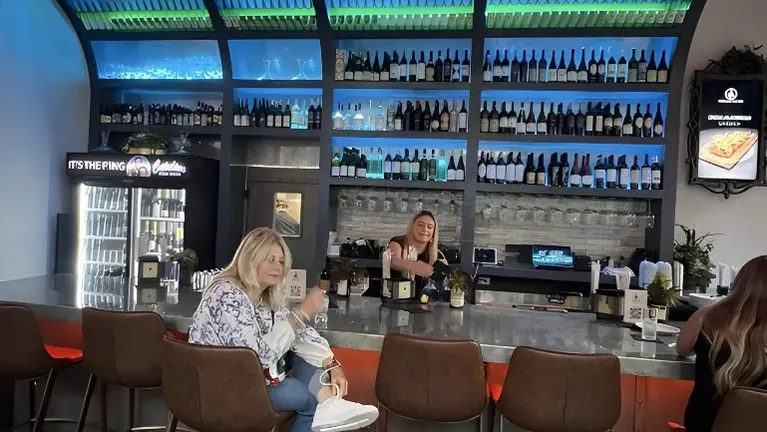 Bar