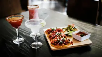 Award-Winning Coastal Queens Restaurant & Bar