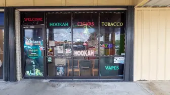 HIGHLY Profitable Homestead Smoke Shop | High-Traffic Location