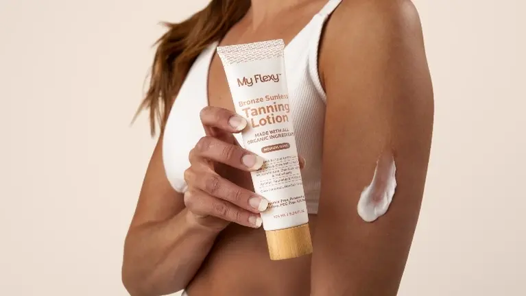Sunless Tanner is crafted with organic, plant-based ingredients for a dark bronze, radiant tan while deeply nourishing your skin Sunless Tanner is crafted with organic, plant-based ingredients for a dark bronze, radiant tan while deeply nourishing your skin