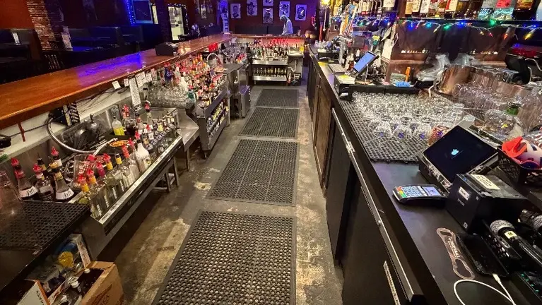 Bar Bar