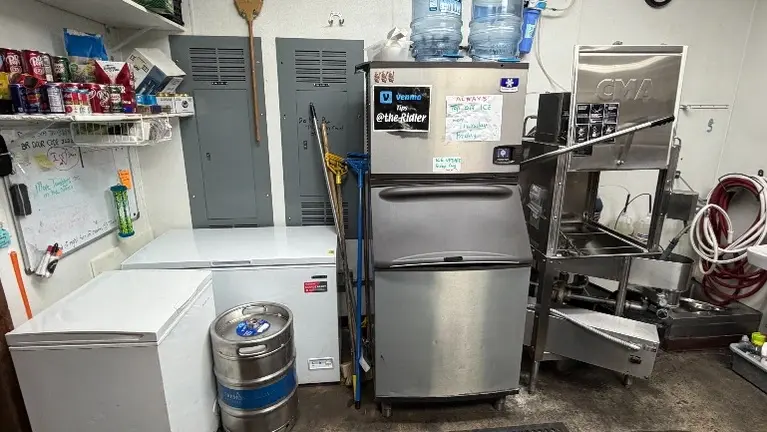 Ice Machine & Freezer, Dishwasher Ice Machine & Freezer, Dishwasher