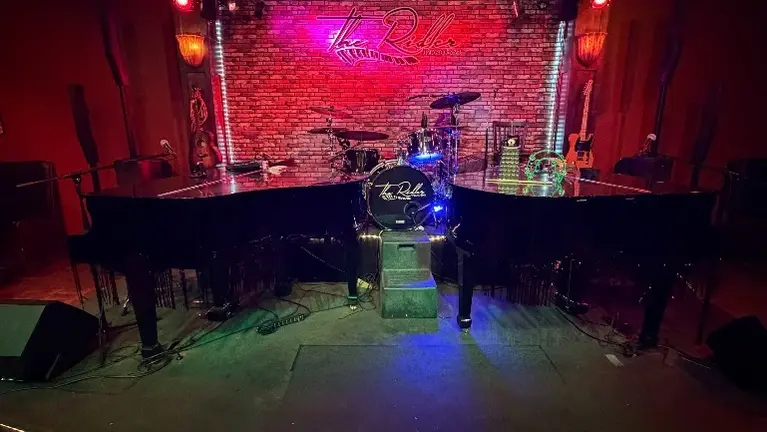 Stage Stage