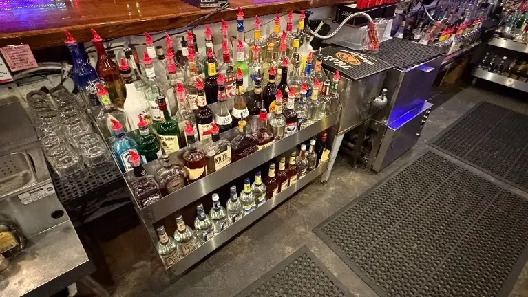 Bar Bar