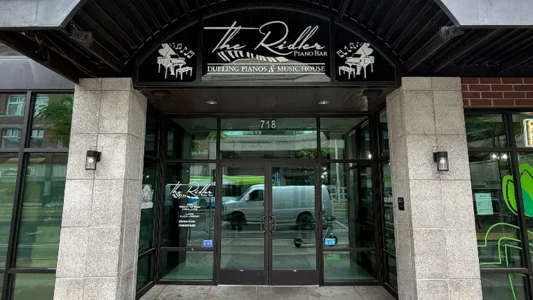 Front Entrance Front Entrance