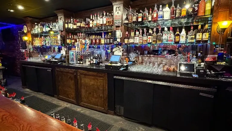 Bar Bar