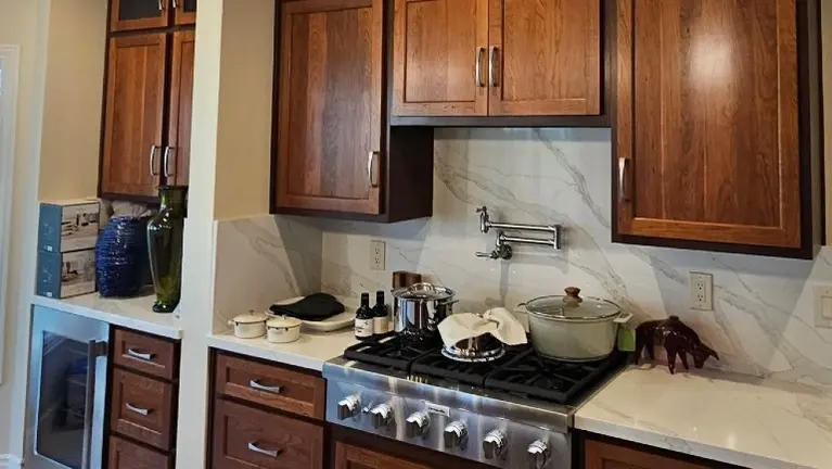 Two tone Cabinetry is a home run Two tone Cabinetry is a home run