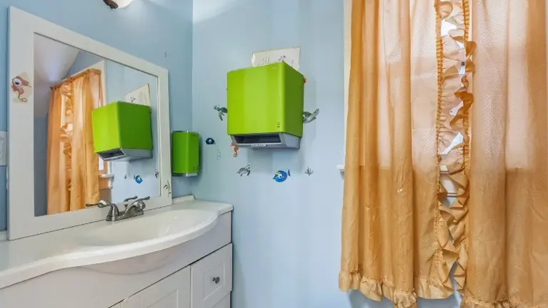 Bathroom 1 Bathroom 1