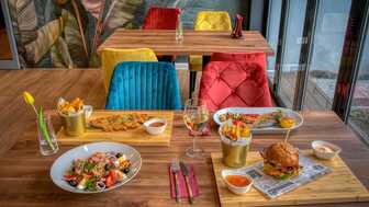 Turnkey Wisconsin Restaurant   Your concept only $99,000