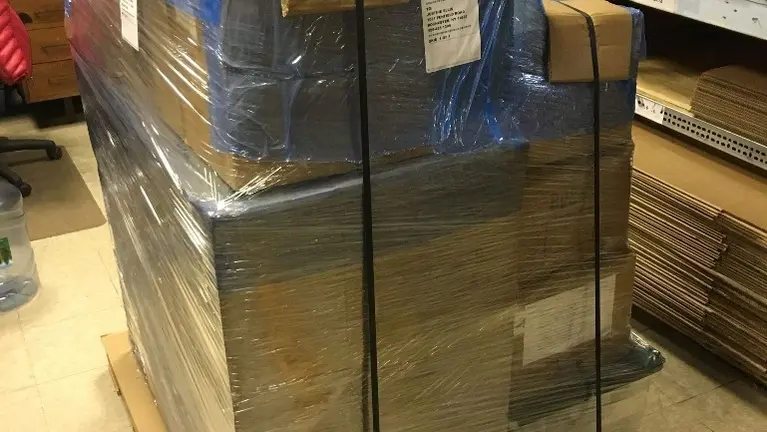 Freight pallet / inventory