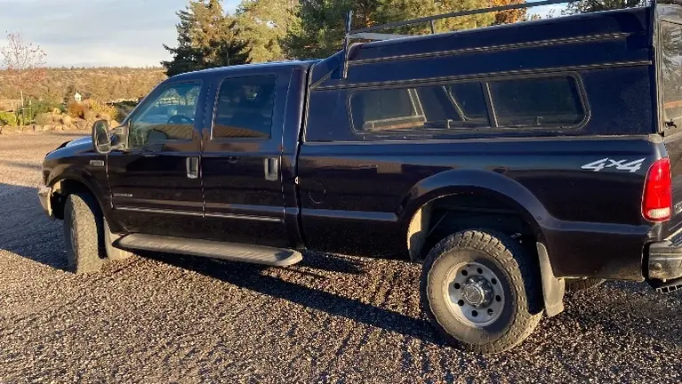 2000 f350 super duty 7.3L diesel truck with Tommy Gate Lift (retrofitted) 2000 f350 super duty 7.3L diesel truck with Tommy Gate Lift (retrofitted)