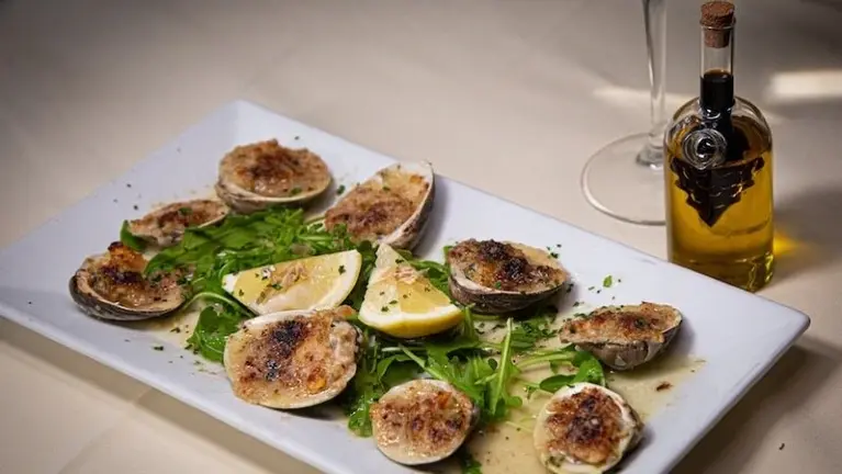 Trendy Dining!