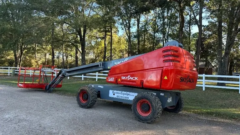 Boom-lifts