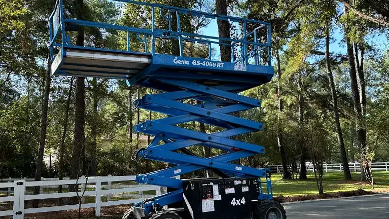 Full Line of Scissor-lifts