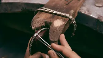 Silver jewelry and repair store