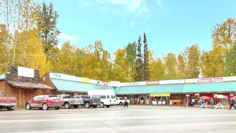 FRONTIER GIFTS + STRIP MALL