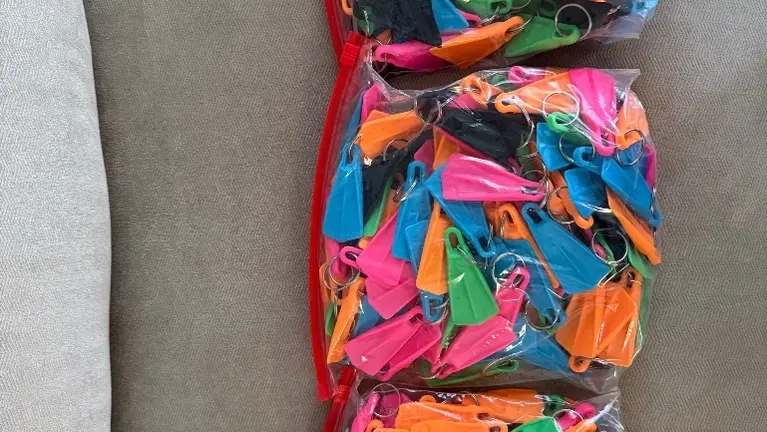 Easy to bag & store 10,000 or 25,000+ Mini Fins!