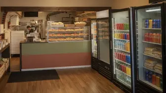 Absentee run 900 sq ft Well Known Pizzeria in Nassau County with Expan