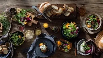 Long-Established Highly-Acclaimed Restaurant N Suburb-Sales Over $2.9M