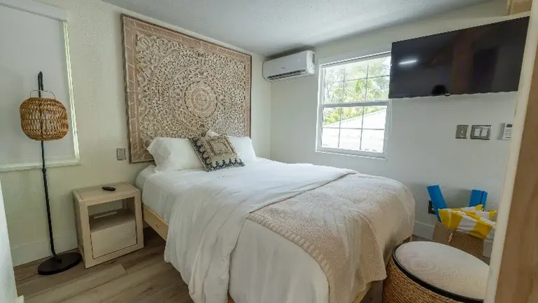 Room #11 Room #11
