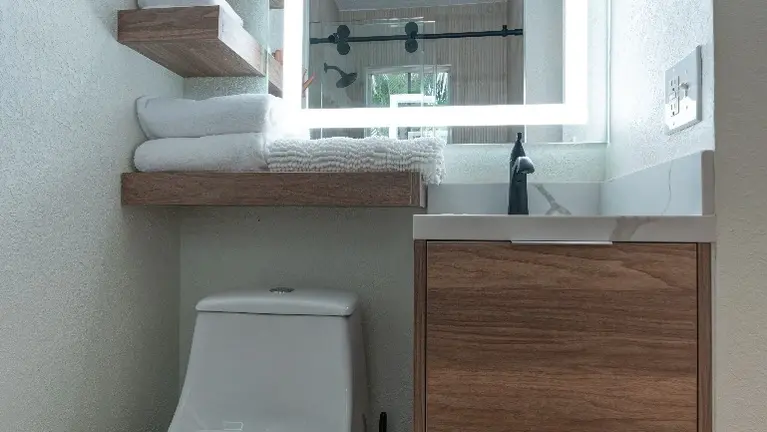 Room #8 Room #8