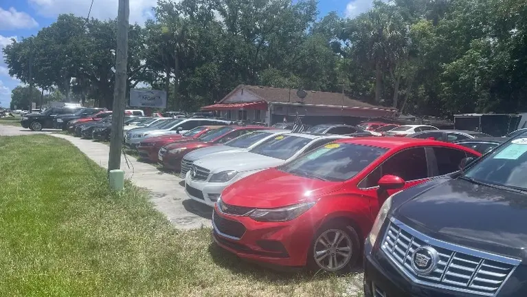 FRONT : 20 VEHICLES FRONT : 20 VEHICLES