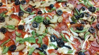 Affordable Pizza Takeout & Delivery Business – Low Rent!