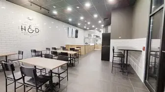 Rare Poughkeepsie Pizzeria with $800K Invested - In College Community