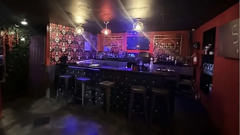 Second bar service area supporting high-volume events and multiple guest experiences throughout the venue. Second bar service area supporting high-volume events and multiple guest experiences throughout the venue.