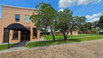 listing-image