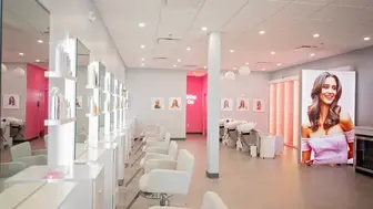 Turnkey Beauty Franchise with Growth Potential