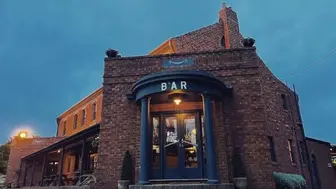 Modern American Cuisine Restaurant for Sale in Historic Downtown
