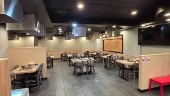 Hot Pot restaurant with fully equipped and a reasonable rent