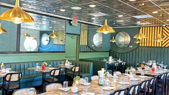 Asian restaurant for sale w/ Sushi bar and Full Bar Liquor 4-COP.