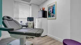 Med SPA, beauty salon for sale in Hallandale!