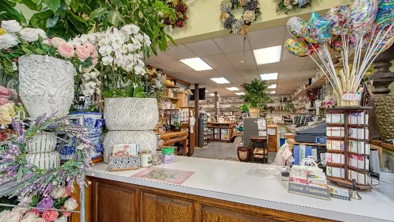 Customer Service Desk