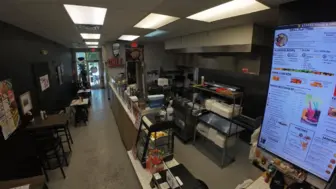 2 Gen restaurant near Hard Rock Stadium - Low Rent