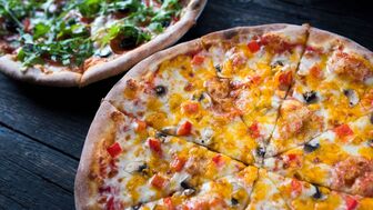 18 Year Orlando Pizza Restaurant for sale! 53k Cars Passing By Daily