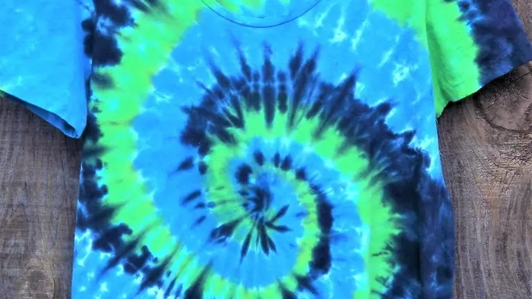 This bright design is a good example of a best sellling color combination, good example of 