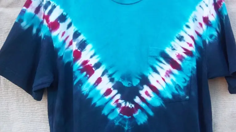 This vee-design works on any garment.  I like it best on tee-shirts.